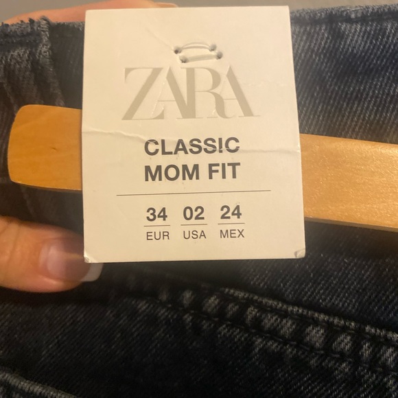 Classic mom fit jeans - Picture 3 of 5